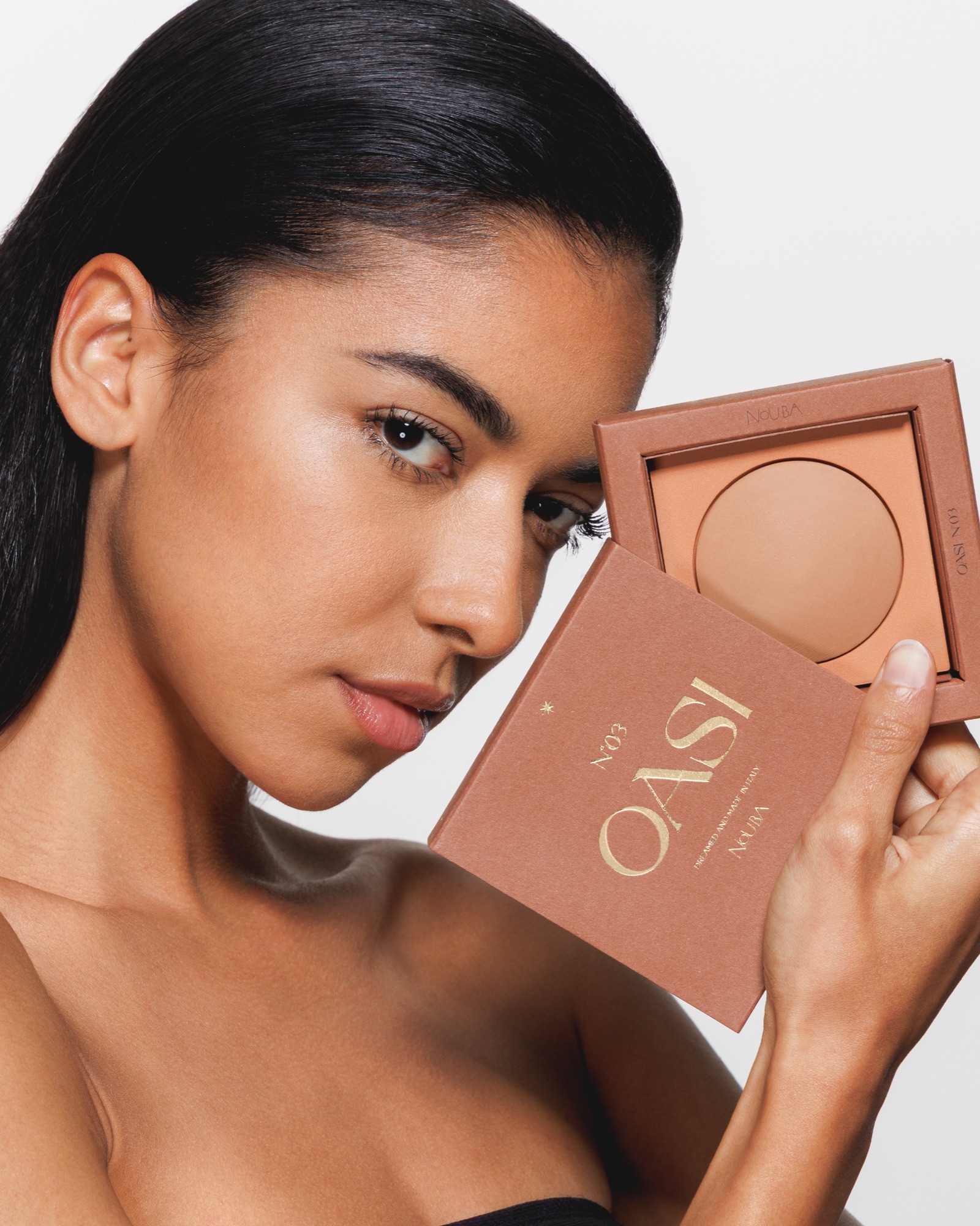 nouba bronzer oasi vegan sostenibile hero model 395 00 B 02